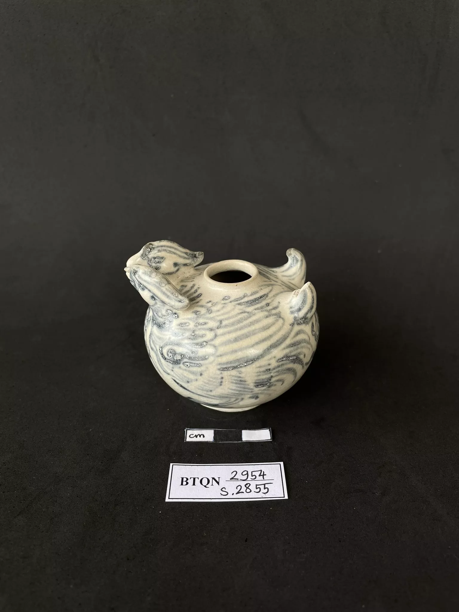 Ấm hai đầu gà