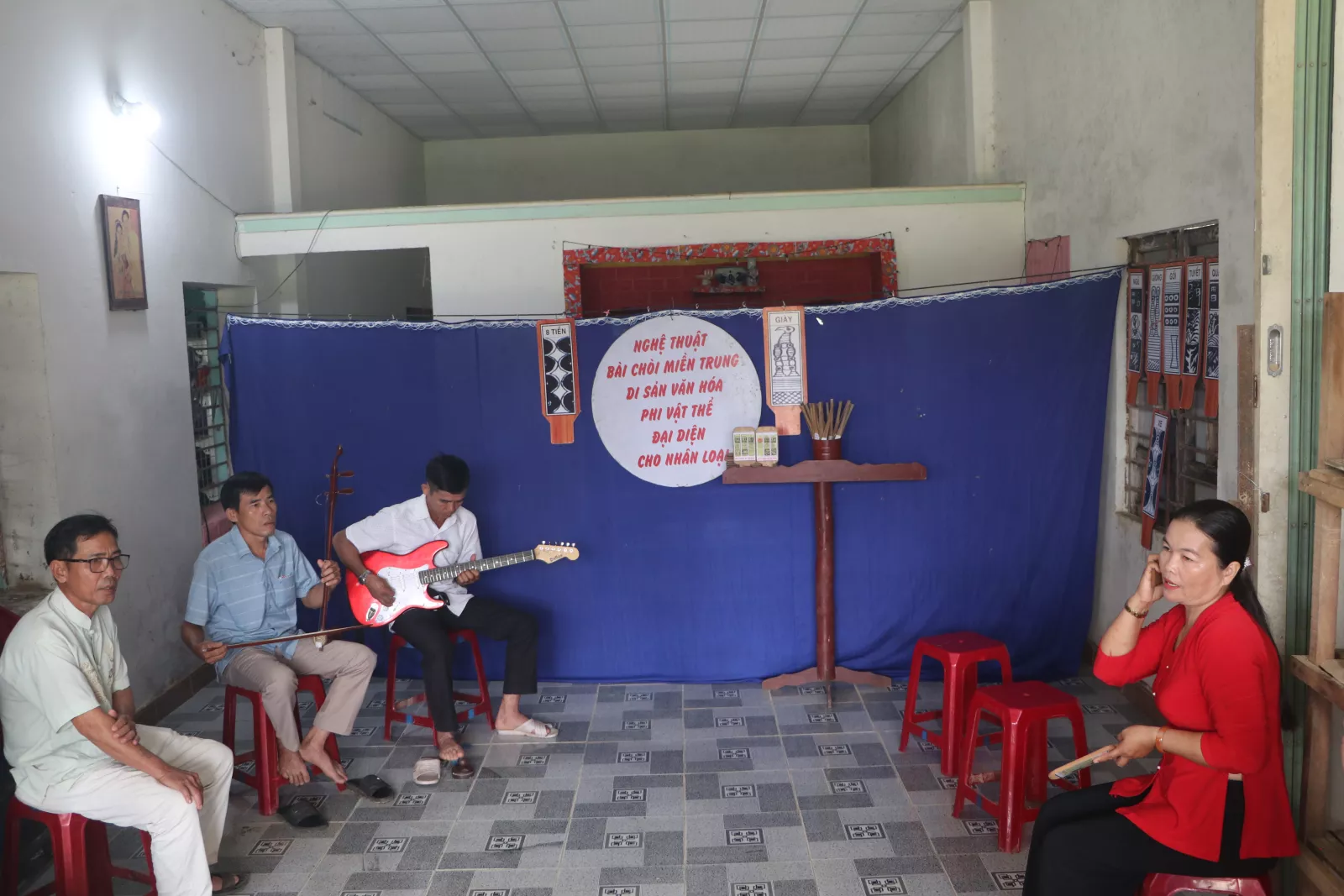 Về bến sông xưa