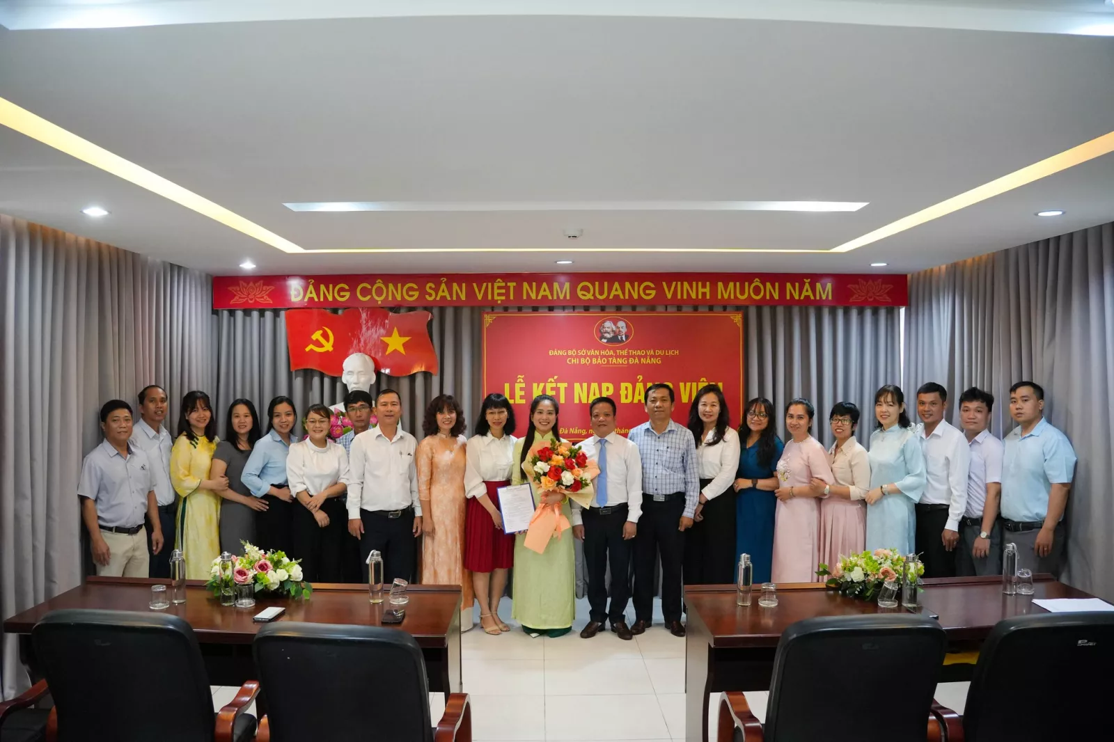 Lễ kết nạp đảng viên