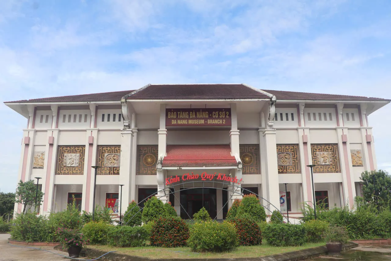 Không gian trưng bày tầng 1